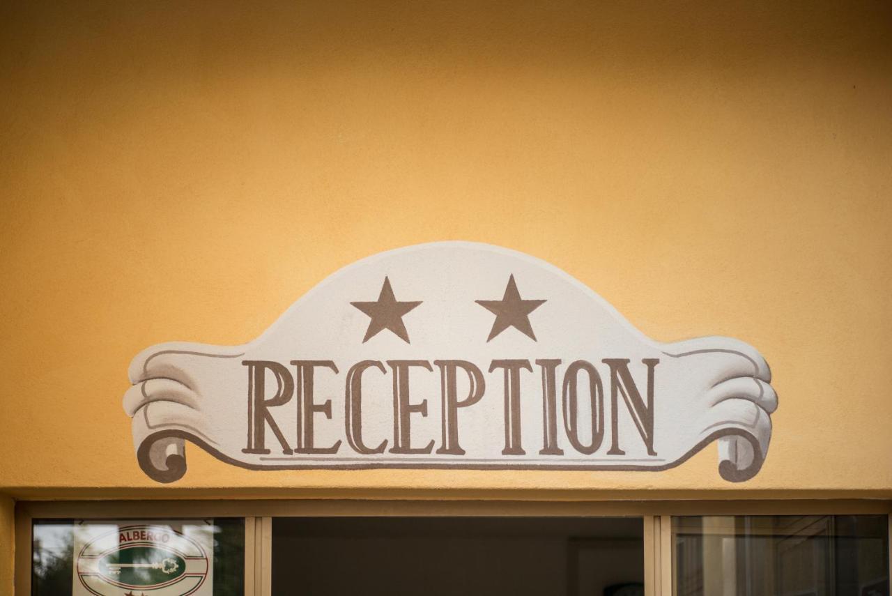 Hotel Cynthia Finale Ligure Exterior photo